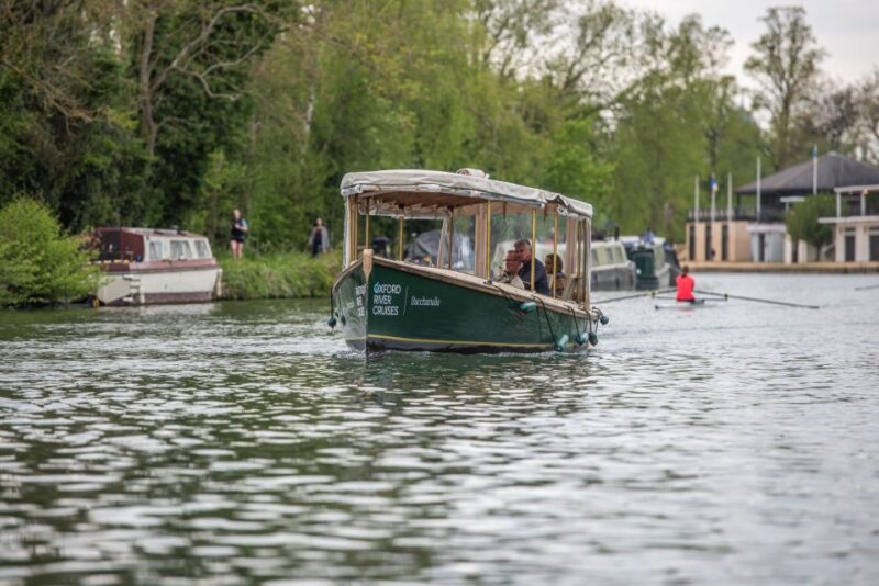 Oxford: River Cruise and 6-Course Tasting at The Folly - Soothing Thames Views from an Elegant Edwardian Launch