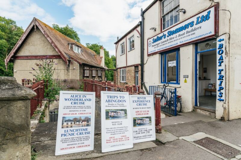 Oxford: River Thames Sightseeing Cruise - What You See Along the Thames in Oxford