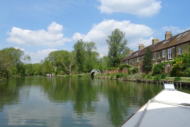 Oxford Sightseeing Picnic River Cruise - The Unique Experience of Cruising Through Osney Lock