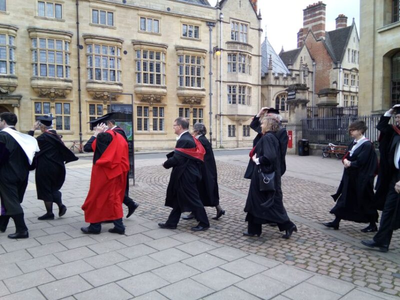 Oxford University: Guided Small Group Walking Tour - Pricing, Availability, and Cancellation Policy