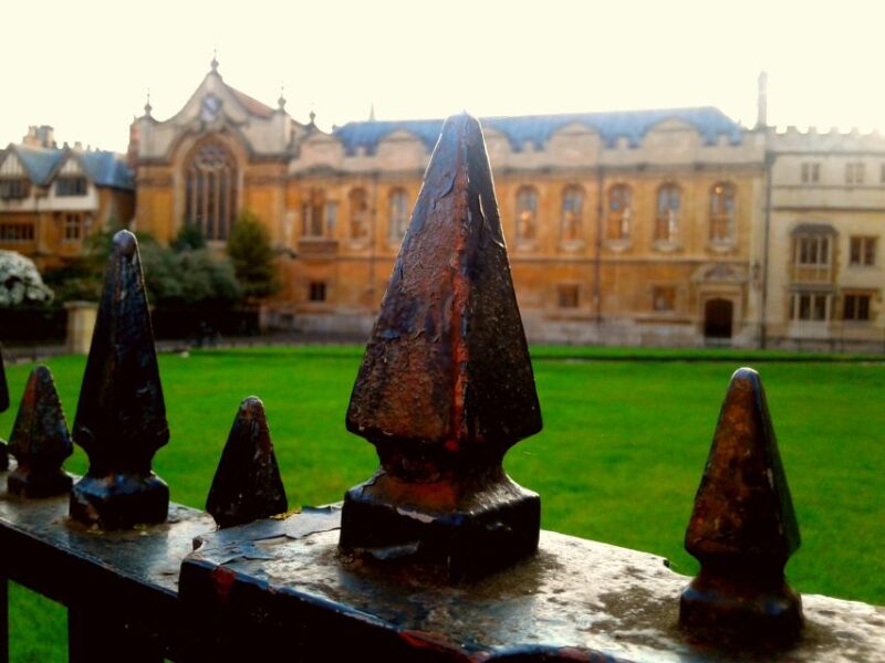 Oxford: University Tour for Prospective Students - How the Tour Explains Oxford’s History and Student Life