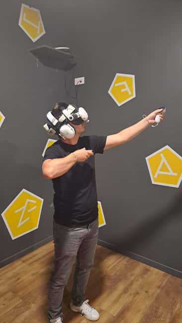 Oxmoz VR Toulouse: Virtual reality escape game - Puzzle games - The Virtual Reality Escape Worlds at Oxmoz VR Toulouse