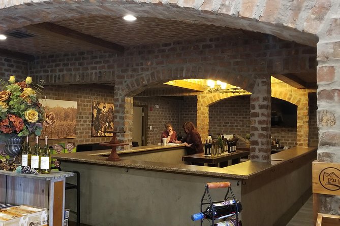 Ozark Craft Beverage - Wine & Shine Tour - The Tour Starts with Convenient Branson Pickup and Drop-off