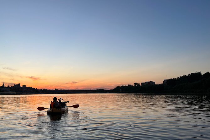 Packrafting / Kayaking Vistula River, Warsaw - What Makes the Packraft a Lightweight and Portable Choice