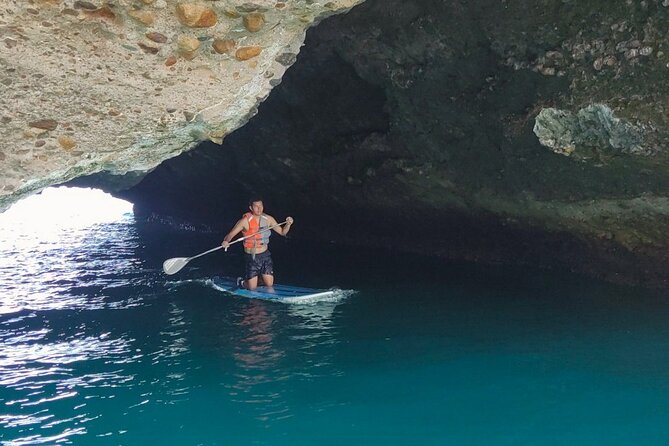 Paddleboard adventure to the arches of Mismaloya - The Safety Briefing and Equipment Overview