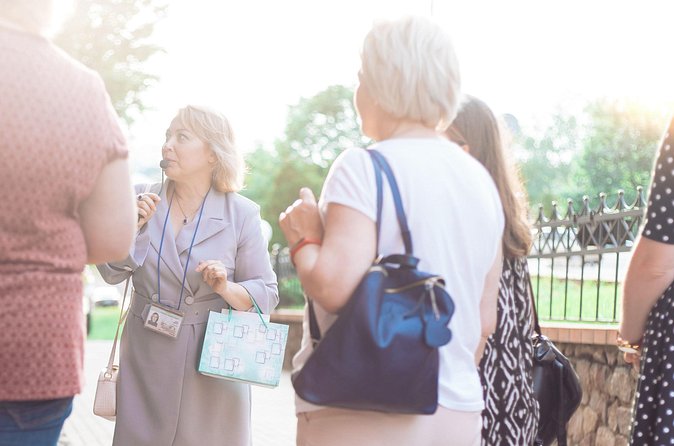 Paducah Quilt Festival 2 Day Private Tour April 23, 2025 - What’s Included and What’s Not