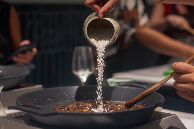 Paella Cooking Class in Madrid with Bottomless Wine Pairing - What Makes This Tour Stand Out from Other Cooking Classes
