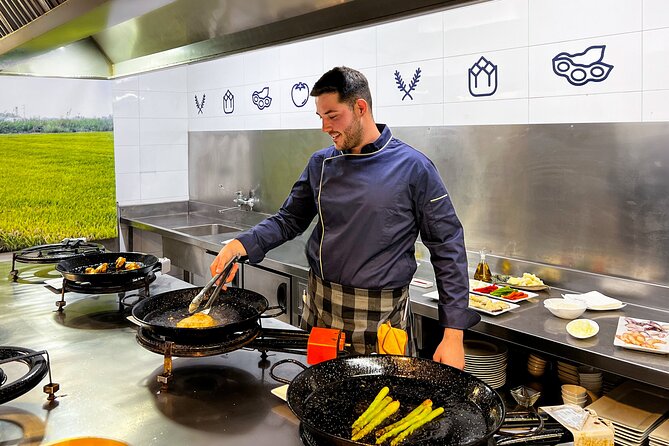Paella Cooking Class, Wine Tasting & Central Market in Valencia - The Professional Paella Cooking Class