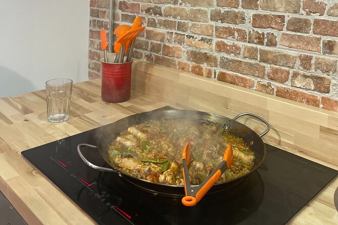 Paella Cooking Class (with Basque Sangria) in Bilbao - Crafting Traditional Paella with Expert Guidance