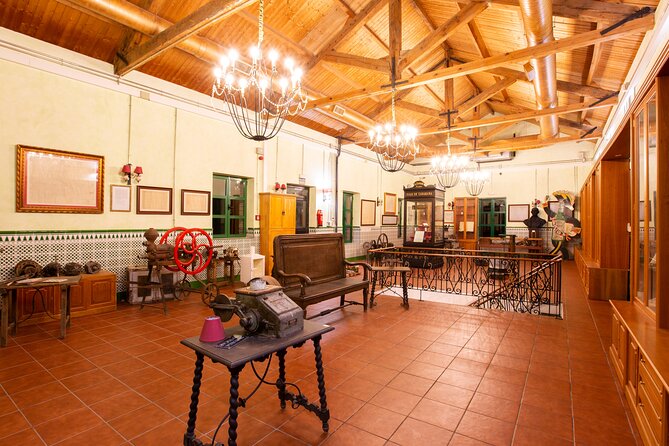 Paella, Olive Oil, Wine & Relax in Rural Estate outside Madrid - Key Points