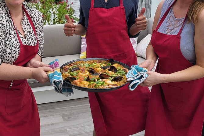 Paella Private Cooking Class in Sitges - Key Points