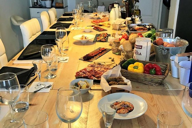Paella & Tapas Cooking Class in Barcelona - Key Points