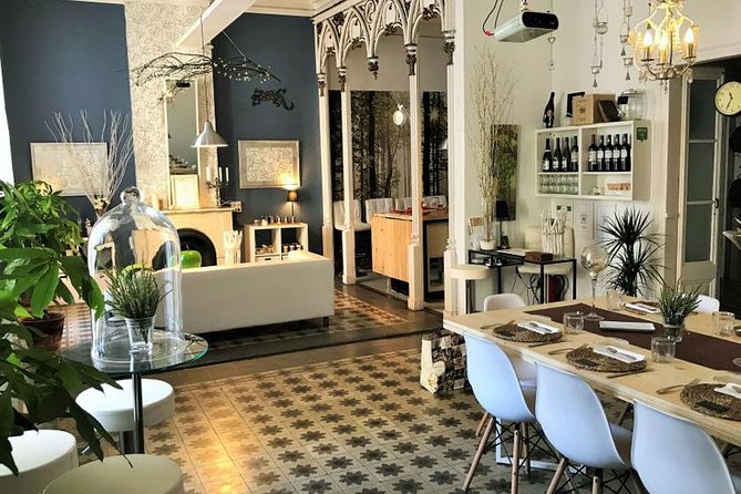 Paella & Tapas Cooking Class in Barcelona - Sharing a Meal with Free-Flowing Wine