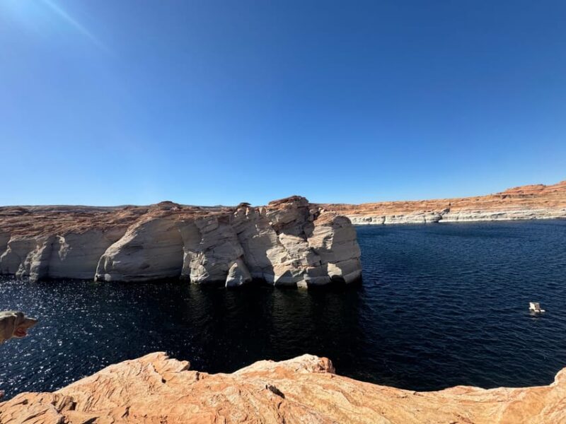 Page: Lake Powell Kayak & Water Antelope Canyon Hiking Tour - Kayaking Across Lake Powell in a Performance Kayak