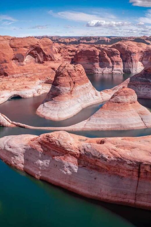 Page: Lake Powell Scenic Dam Cruise - What Makes the Glen Canyon Dam a Must-See Landmark