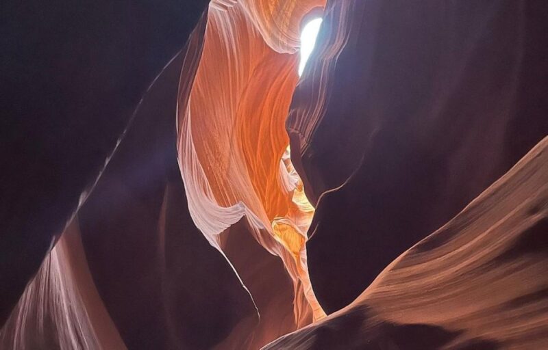 Page: Lower Antelope Canyon Guided Tour - Preparing for the Tour: What to Bring and What to Avoid
