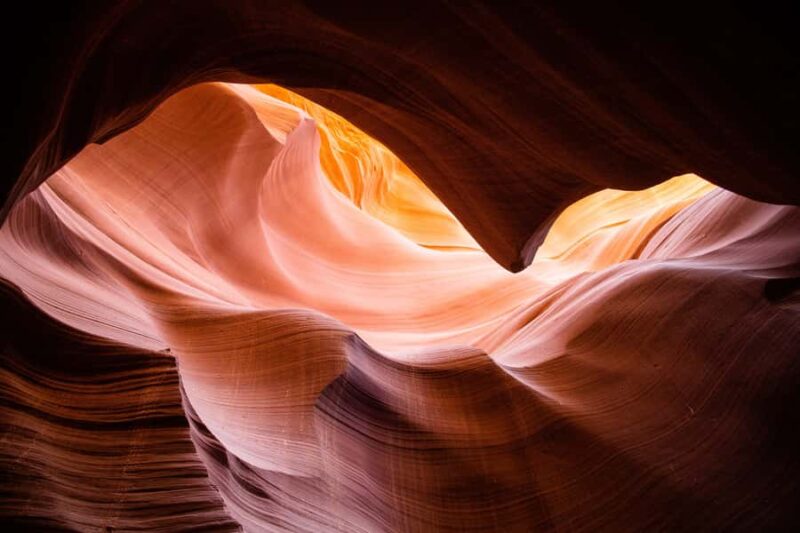 Page: Lower Antelope Canyon Prime Time Entry & Navajo Guide - Key Points