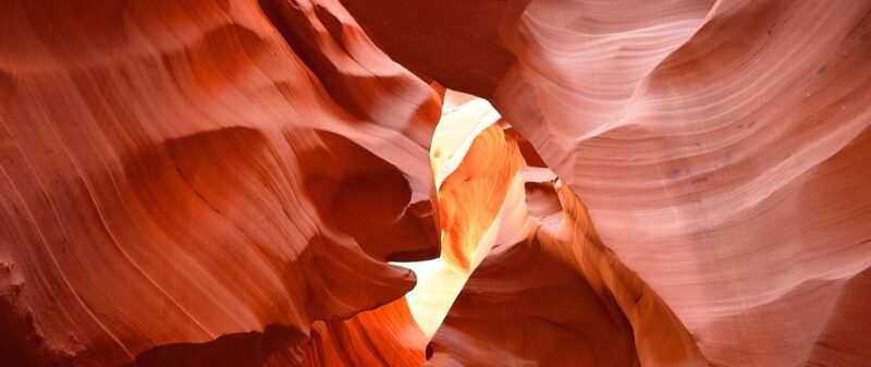 Page: Lower Antelope Canyon Ticket and Guided Hiking Tour - Photography Tips and Recommendations