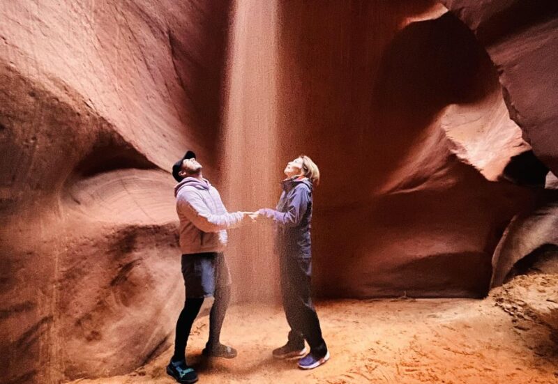 Page: Lower Antelope Canyon Tour with Local Navajo Guide - Key Points