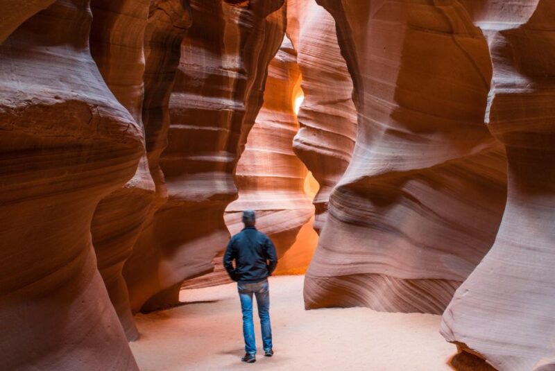Page: Lower Antelope Canyon Tour with Local Navajo Guide - Weather and Canyon Accessibility