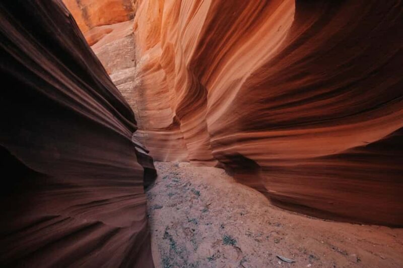 Page: Sand Dune Slot Canyon Hiking Tour - An Exciting 2.5-Hour Guided Hike Through Sand Dune Canyon in Arizona