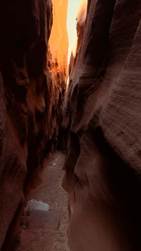 Page: Wind Canyon Tour with Navajo Guide - Wind Canyon: An Off-the-Beaten-Path Scenic Escape