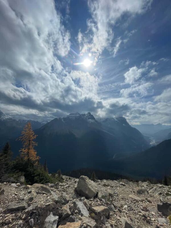 Paget Fire Lookout and Sherbrook Lake Hike - Descending to Sherbrooke Lake