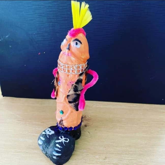 Paint a Private Clay Mould in Belfast perfect for HenParties - Key Points