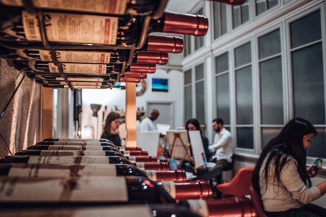 Paint & Sip in a 17th-Century Palazzo with Wine & Pizza - Discover Rome’s Unique Paint & Sip Experience in a 17th-Century Palazzo