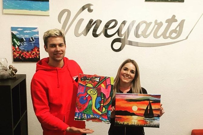 Paint & Sip in a 17th-Century Palazzo with Wine & Pizza - Key Points