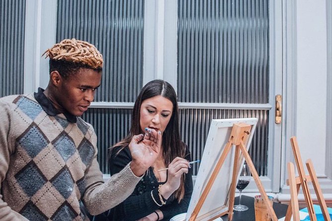 Paint & Sip in a 17th-Century Palazzo with Wine & Pizza - Pacing, Group Size, and Overall Atmosphere