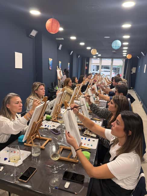Paint & Wine in Barcelona: art, wine, and music in a unique atmosphere - What to Expect During Your Painting Session