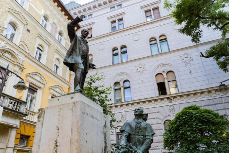 Palace District Evening Culinary, Wine, and History Walk - Discover Budapest’s Palace District with an Evening Food and Wine Walk