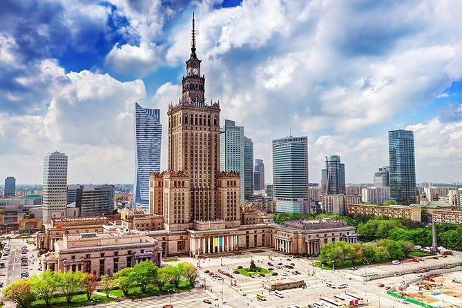 Palace of Culture & Science + Warsaw Uprising Museum: SMALL GROUP /inc. Pick-up/ - Visiting the Warsaw Uprising Museum: An Immersive Experience