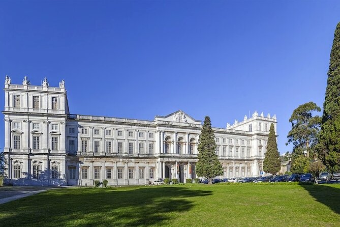 Palaces of Portugal Private Tour - Accessibility and Physical Requirements