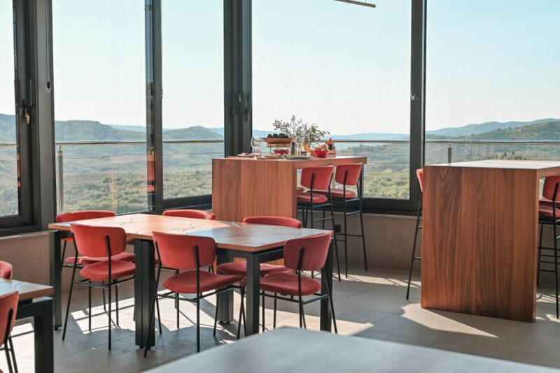 Paladini: Truffle Hunting Tour with 3-Course Tasting Menu - Locally Sourced, Organic Food and Handcrafted Wines