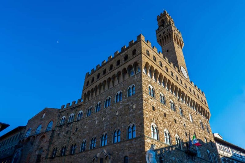 Palazzo Vecchio: Magnificent Private Tour - Visiting the Private Duchess Chapel and Bedroom