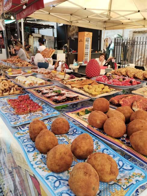 Palermo: A walking tour through the historic center - Palermo’s Historic Center in a Nutshell