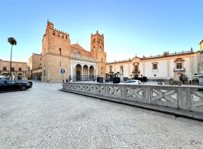 Palermo Experience: Monreale, Catacombe e Mondello con Cibo - Access and Physical Considerations