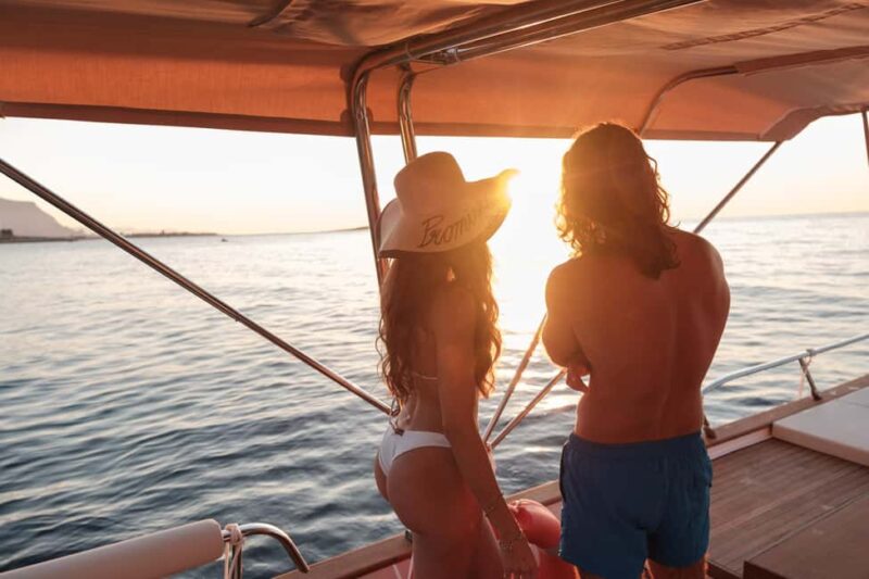 Palermo: Sunset Aperitif Boat Tour - The Guide’s Role in Creating a Memorable Atmosphere