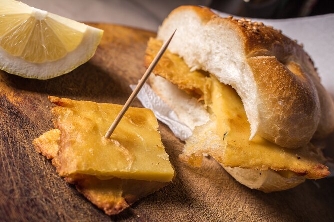 Palermo: Taste the Tradition on a Food Tour by Do Eat Better - The Role of the Local Guide and Group Size