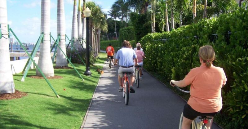 Palm Beach: Historical Bicycle Tour of Palm Beach Island - Discover Palm Beach Island by Bicycle for a Richly Informative Experience