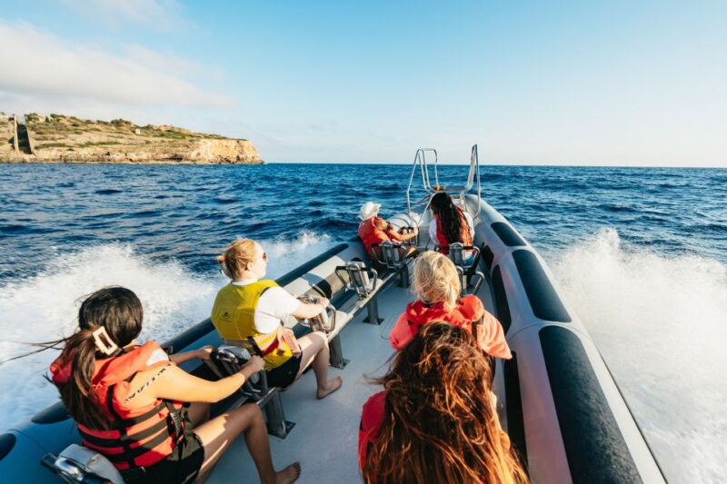 Palma Bay: 1-Hour Speedboat Adventure - Key Points