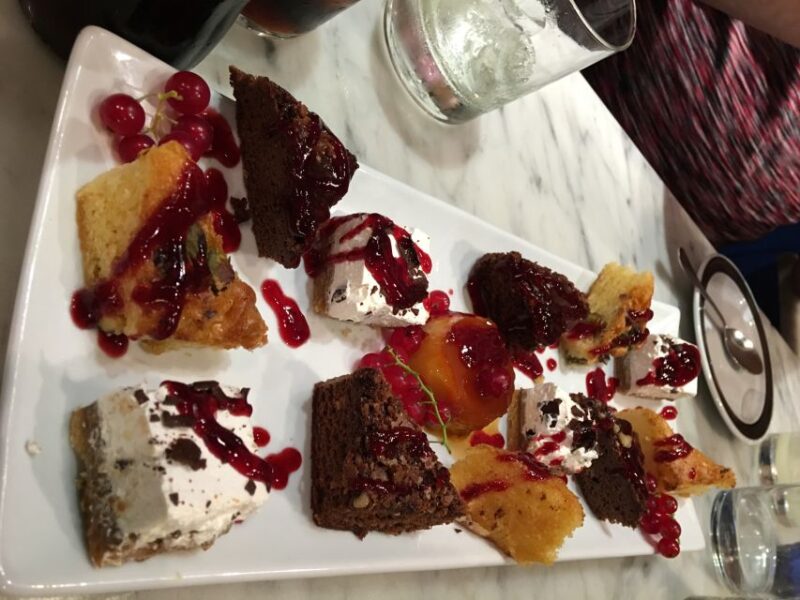 Palma: Culinary Tapas Tour of the Old Town - Enjoying a Regional Food Meal