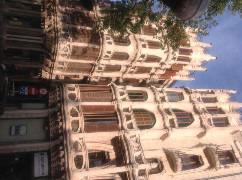 Palma: Culinary Tapas Tour of the Old Town - Exploring Palma’s Historic Town Hall and Neo-Gothic Landmarks