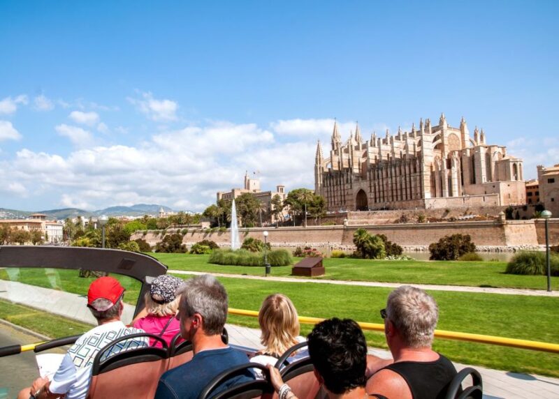Palma de Mallorca: City Sightseeing Hop-On Hop-Off Bus Tour - Visiting Bellver Castle with the Essential Experience Ticket