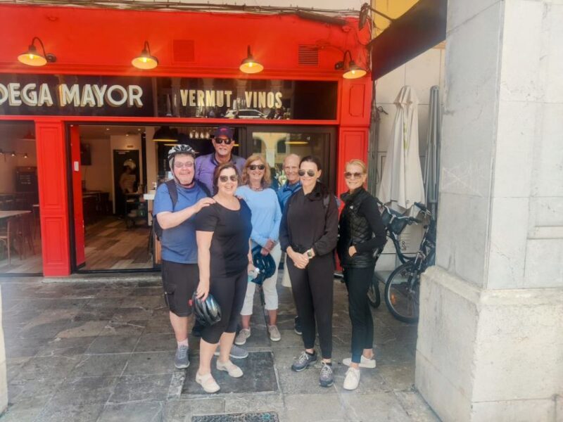Palma de Mallorca: Guided Bicycle Tour with Tapas & a Drink - Explore Palma de Mallorca by Bicycle for a Taste of City and Sea