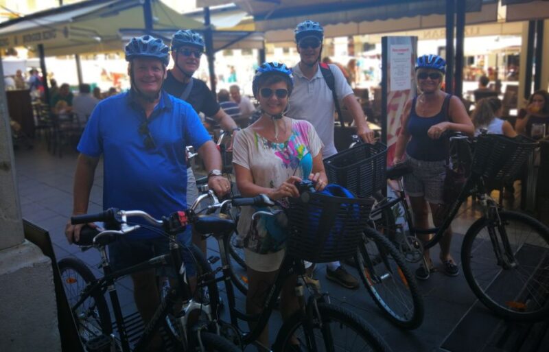 Palma de Mallorca: Guided Bicycle Tour with Tapas & a Drink - Route Along Palma’s Seafront and Into the Old Town