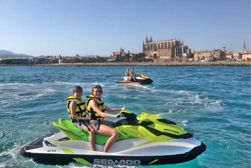 Palma de Mallorca: Jetski Tour to Palma Cathedral - Navigating Palma Bay to See Palma Cathedral and Castillo de Bellver