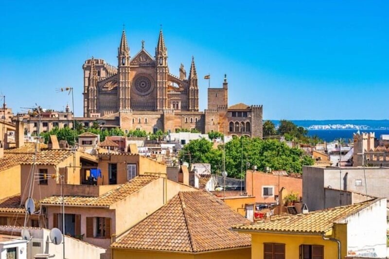 Palma de Mallorca : Must see Walking Tour With A Guide - Visiting Palma’s Historic Old Town and Main Squares